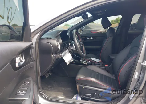 2024 Kia Forte Gt z USA, uszkodzony, nr VIN 3KPF44AC4RE800867